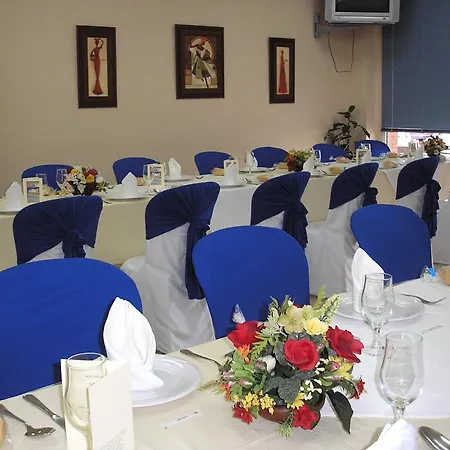 Guest house Restaurante Hermanos Zamora 2*