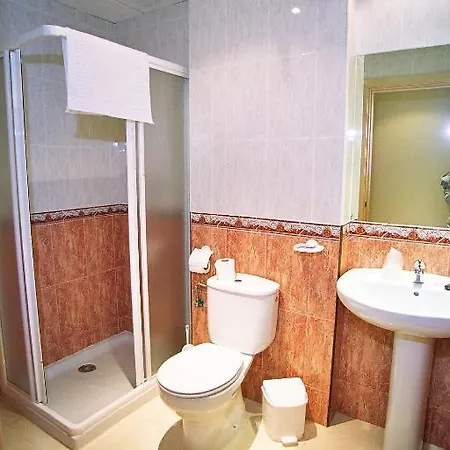 Guest house Restaurante Hermanos Zamora 2*